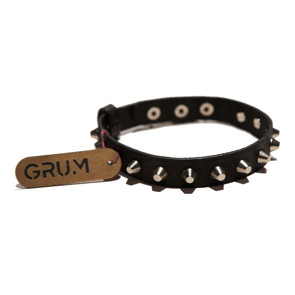 Somerset house London, bracelets leather, Choker leather, leather wristbands, wristbands leather, choker leather, leather chokers, leather wrist straps, black leather bracelet, the horror show, somerset House the horror show,somerset house exhibitions