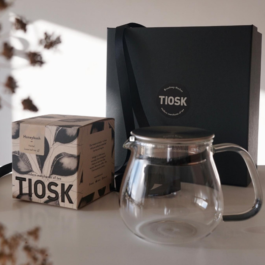 Somerset House shop has fantastic sustainable products for the eco friendly and ethically sourced presents - makes for great gifts for women, gifts for men, gifts for mum presents for women, grandma gifts, grandad gifts, gardening gifts, thank you gift.