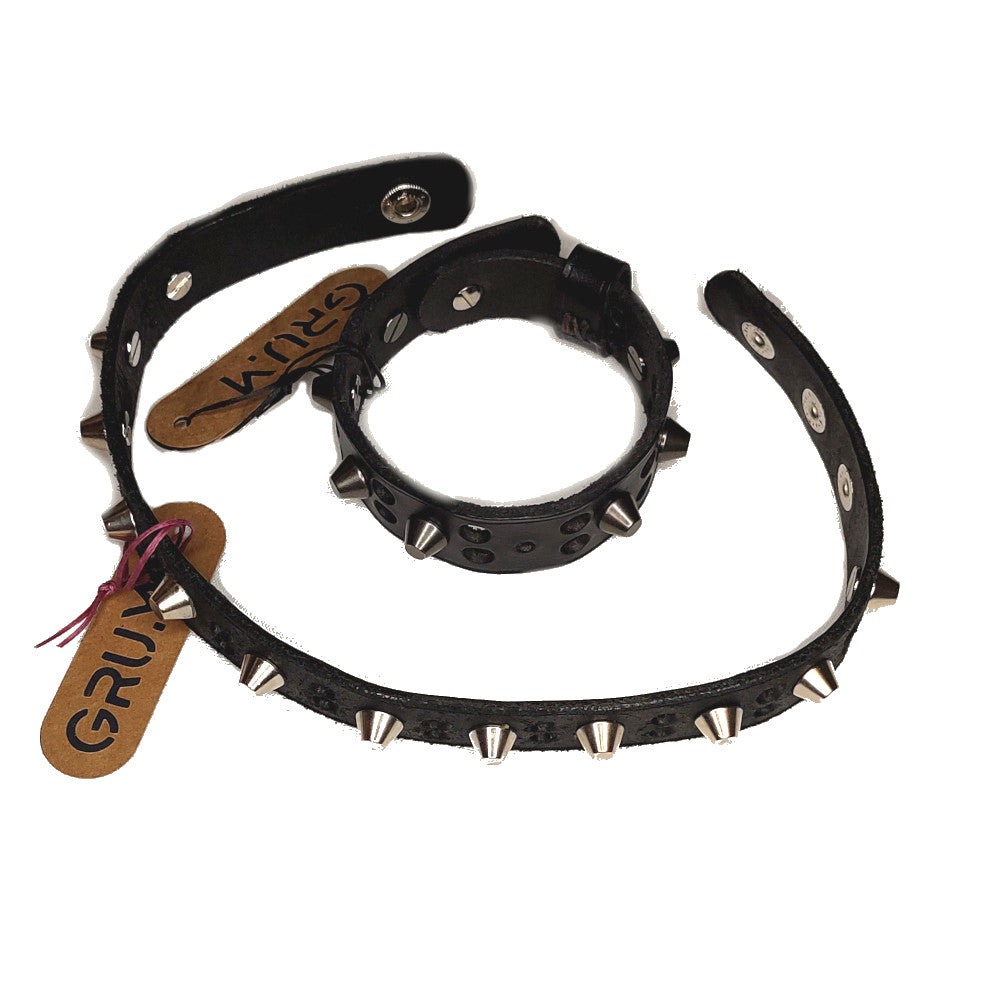 Somerset house London, bracelets leather, Choker leather, leather wristbands, wristbands leather, choker leather, leather chokers, leather wrist straps, black leather bracelet, the horror show, somerset House the horror show,somerset house exhibitions